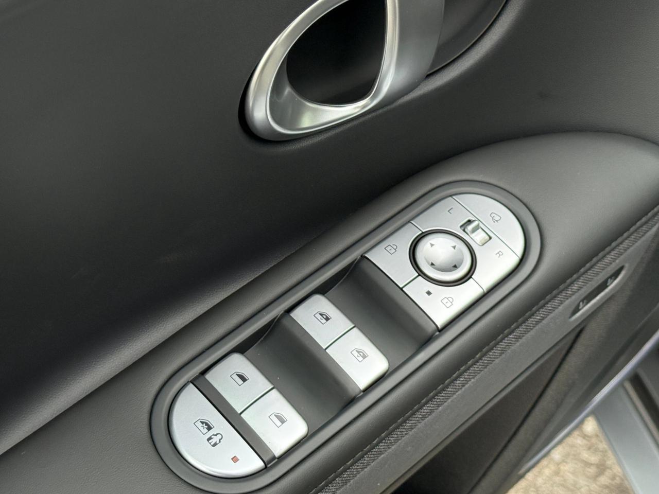 2023 Hyundai IONIQ 5 LUXURY   AWD   LONG RANGE   NO ACCIDENT Photo