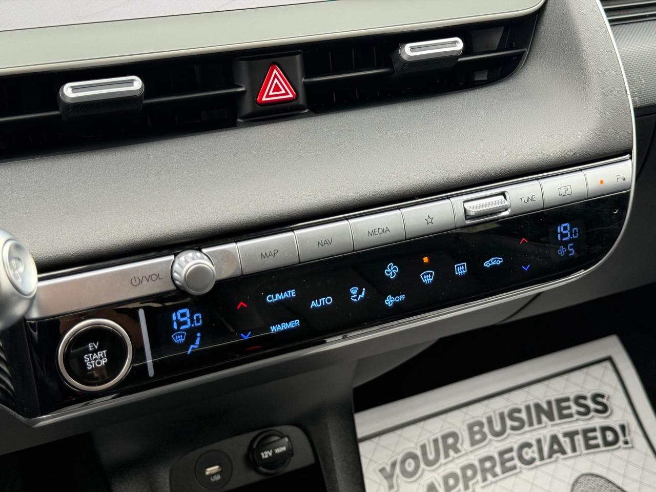 2023 Hyundai IONIQ 5 LUXURY   AWD   LONG RANGE   NO ACCIDENT Photo