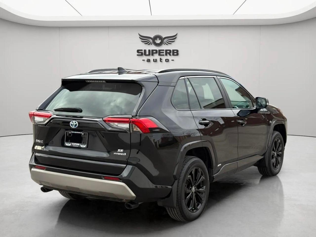 2022 Toyota RAV4 Hybrid SE   AWD   HYBRID   NO ACCIDENT   SUNROOF Photo