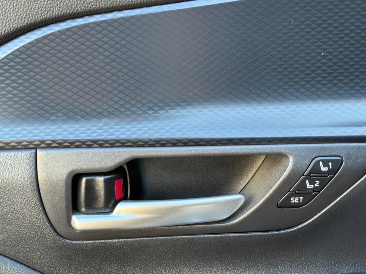 2025 Toyota Grand Highlander PLATINUM MAX   HYBRID   AWD   NO ACCIDENT   ONE OW Photo