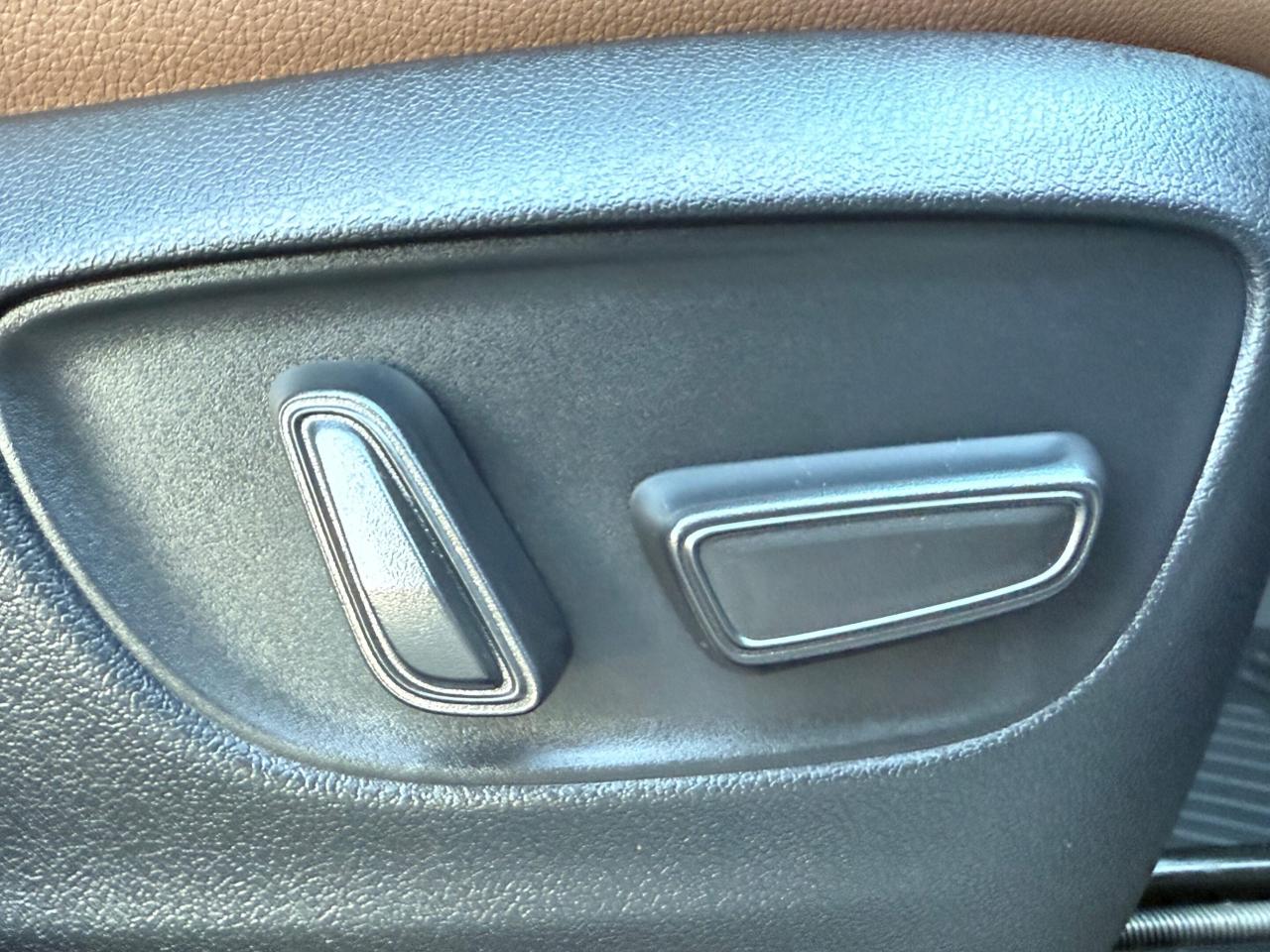 2025 Toyota Grand Highlander PLATINUM MAX   HYBRID   AWD   NO ACCIDENT   ONE OW Photo