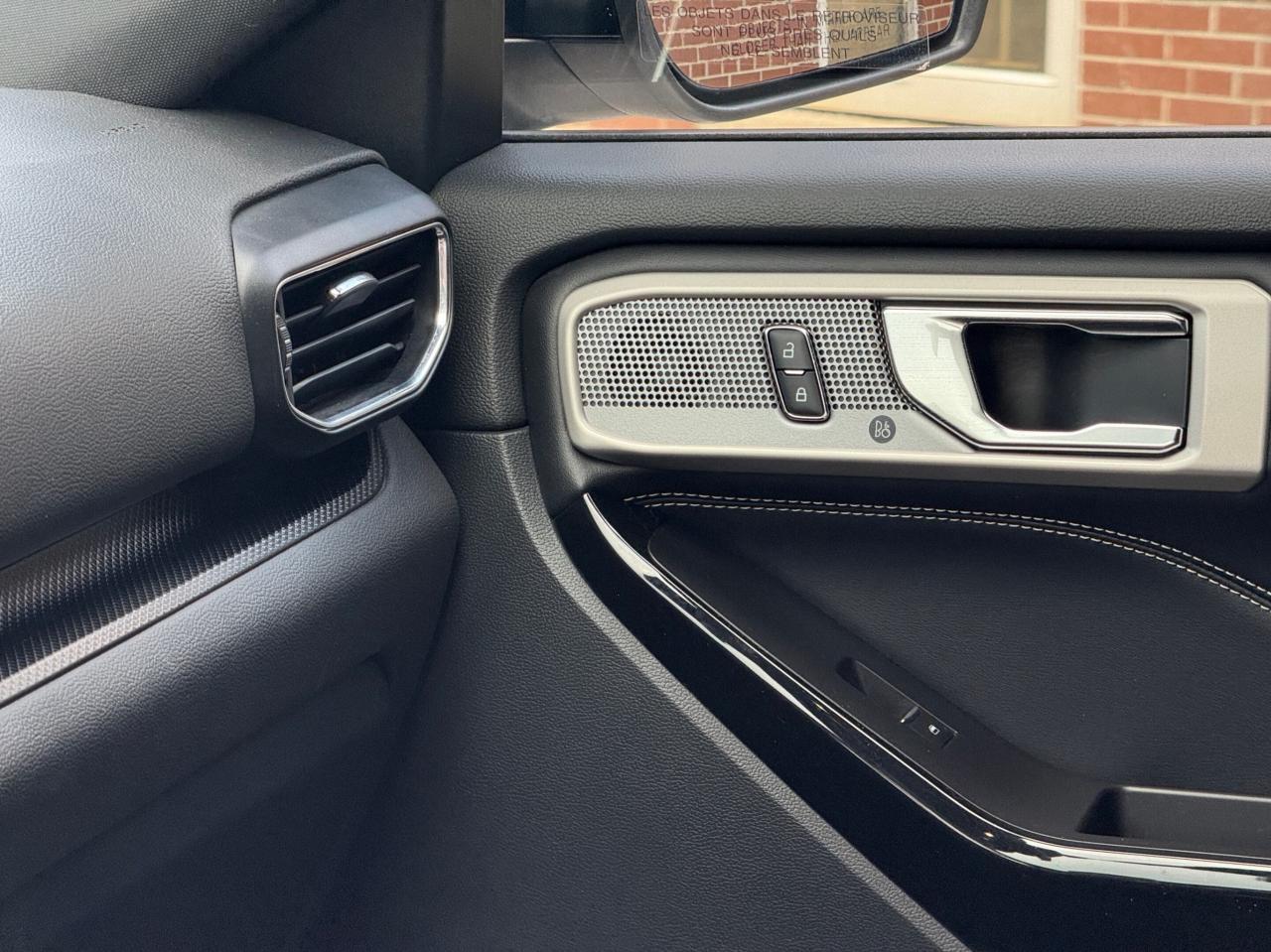 2021 Ford Explorer ST   4WD    NO ACCIDENT   B&O SOUND   360 CAMERA Photo