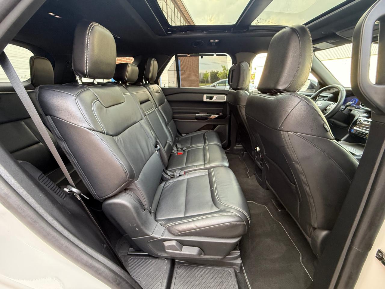 2021 Ford Explorer ST   4WD    NO ACCIDENT   B&O SOUND   360 CAMERA Photo