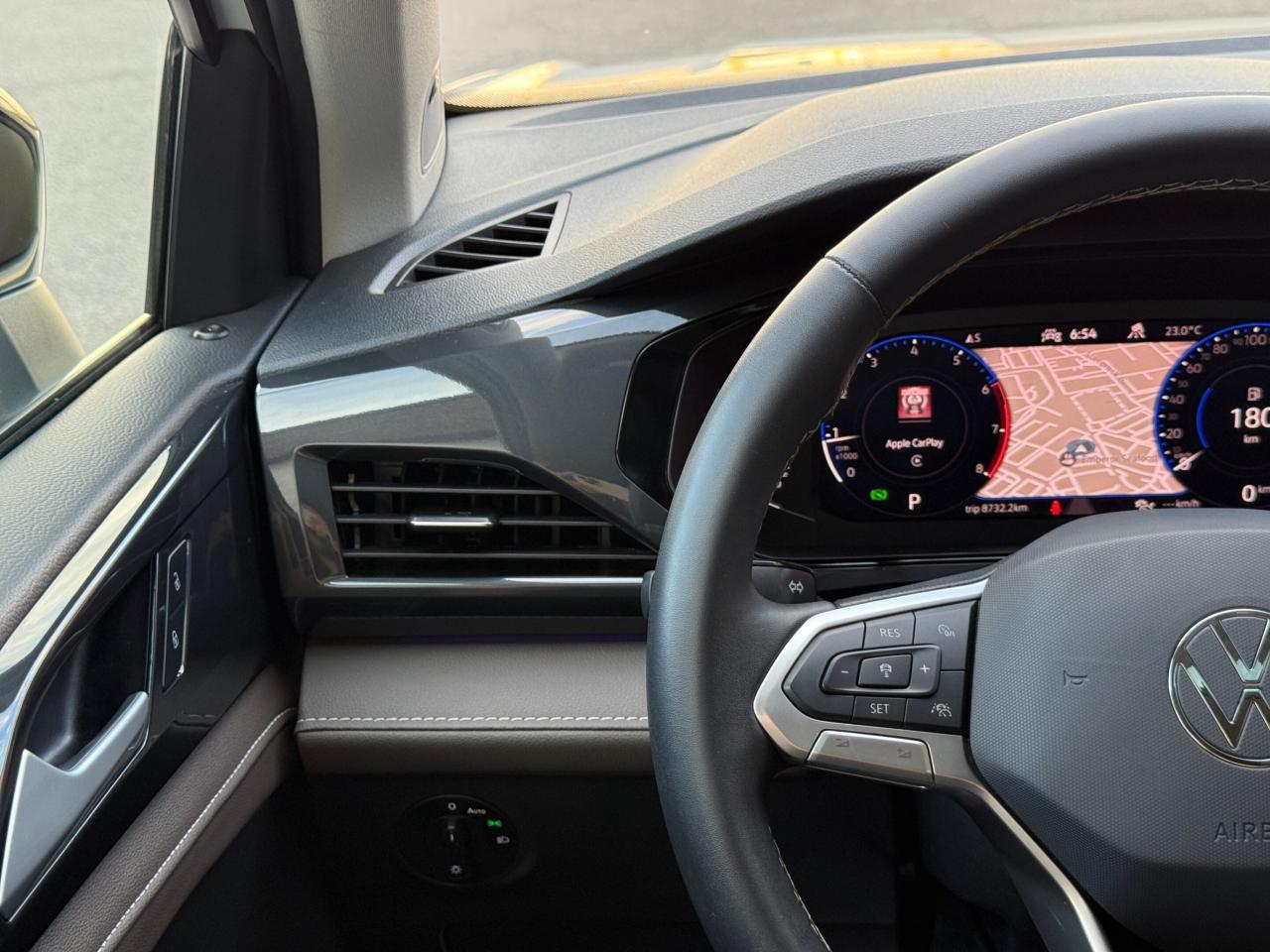 2024 Volkswagen Taos HIGHLINE   NO ACCIDENT   PANOMARIC SUNROOF   VENTI Photo