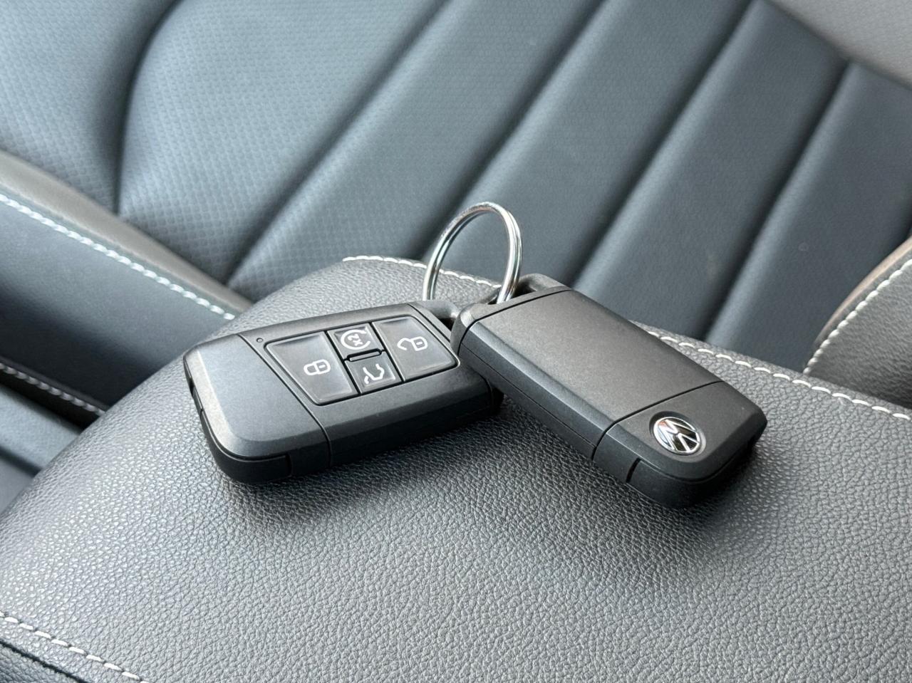 2024 Volkswagen Taos HIGHLINE   NO ACCIDENT   PANOMARIC SUNROOF   VENTI Photo