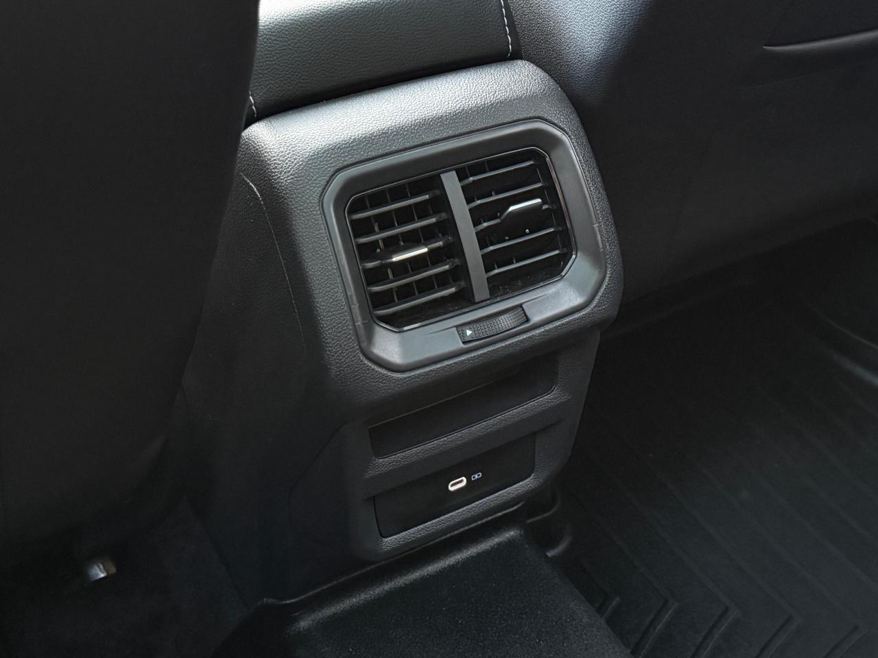 2024 Volkswagen Taos HIGHLINE   NO ACCIDENT   PANOMARIC SUNROOF   VENTI Photo