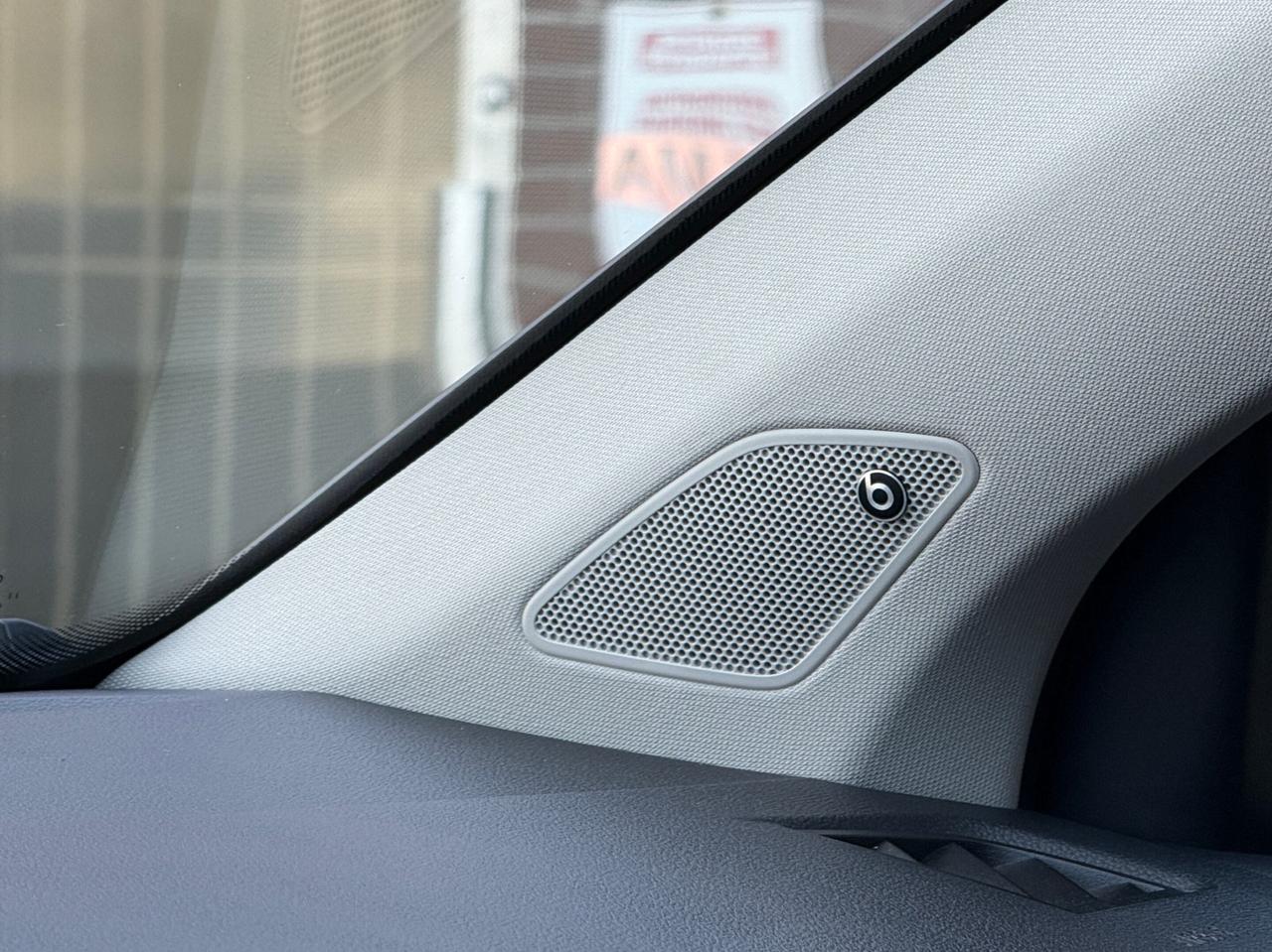 2024 Volkswagen Taos HIGHLINE   NO ACCIDENT   PANOMARIC SUNROOF   VENTI Photo