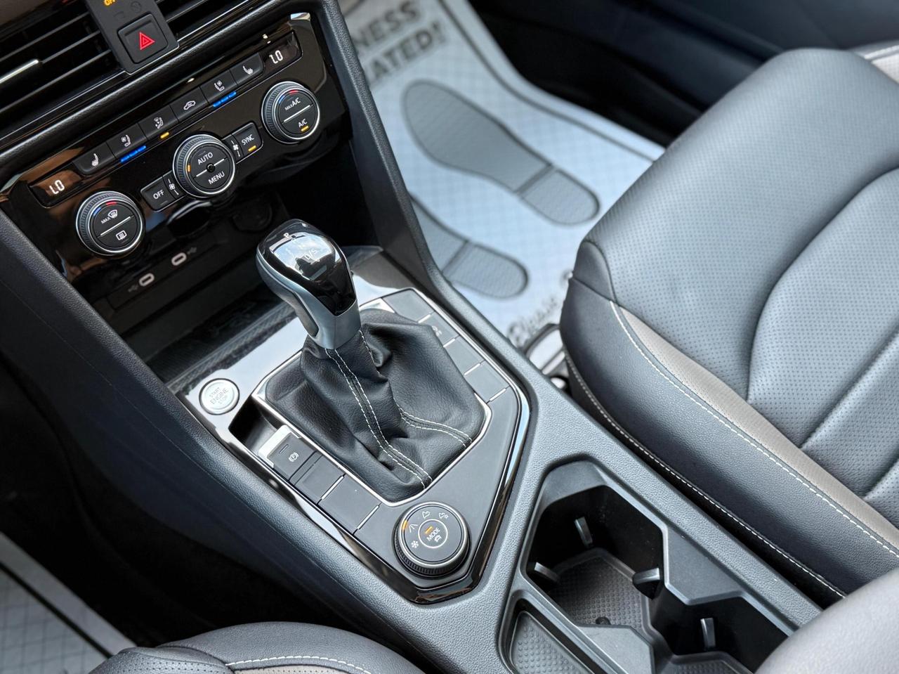 2024 Volkswagen Taos HIGHLINE   NO ACCIDENT   PANOMARIC SUNROOF   VENTI Photo