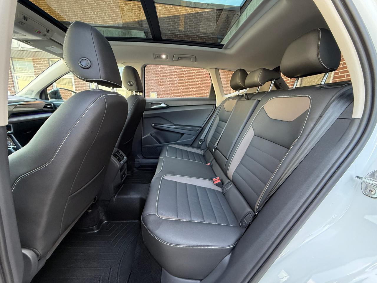 2024 Volkswagen Taos HIGHLINE   NO ACCIDENT   PANOMARIC SUNROOF   VENTI Photo