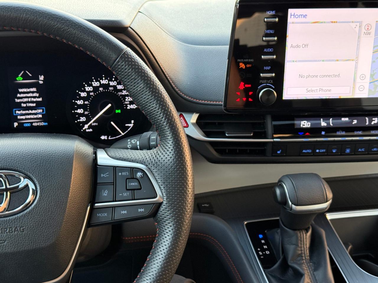 2022 Toyota Sienna XSE   AWD   HYBRID   NO ACCIDENT Photo