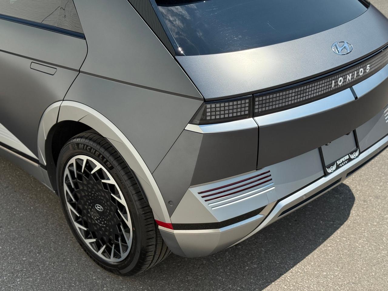 2024 Hyundai IONIQ 5 LUXURY   AWD   LONG RANGE   NO ACCIDENT   HEAD-UP Photo