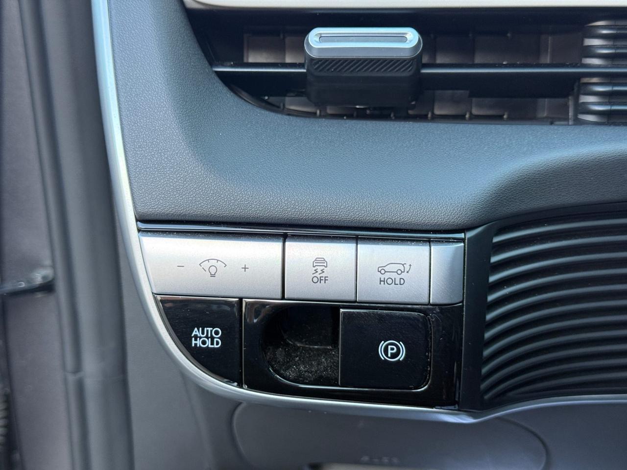 2024 Hyundai IONIQ 5 LUXURY   AWD   LONG RANGE   NO ACCIDENT   HEAD-UP Photo