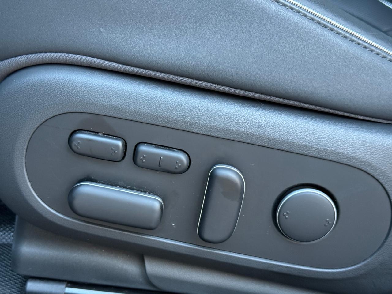 2024 Hyundai IONIQ 5 LUXURY   AWD   LONG RANGE   NO ACCIDENT   HEAD-UP Photo