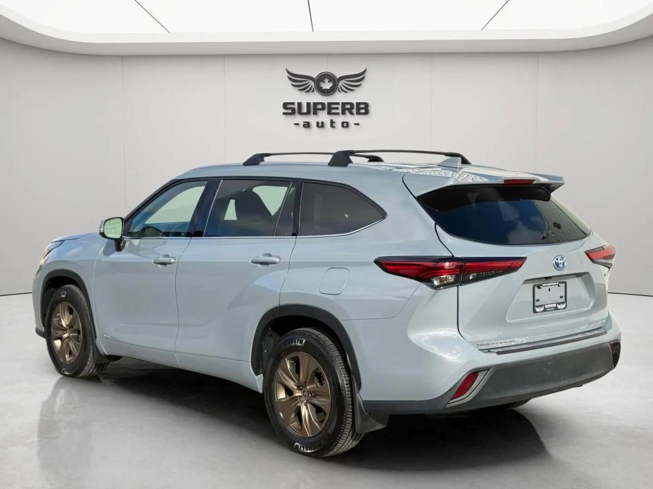 2022 Toyota Highlander Hybrid XLE   AWD   HYBRID   BRONZE EDITION   NO ACCIDENT Photo4