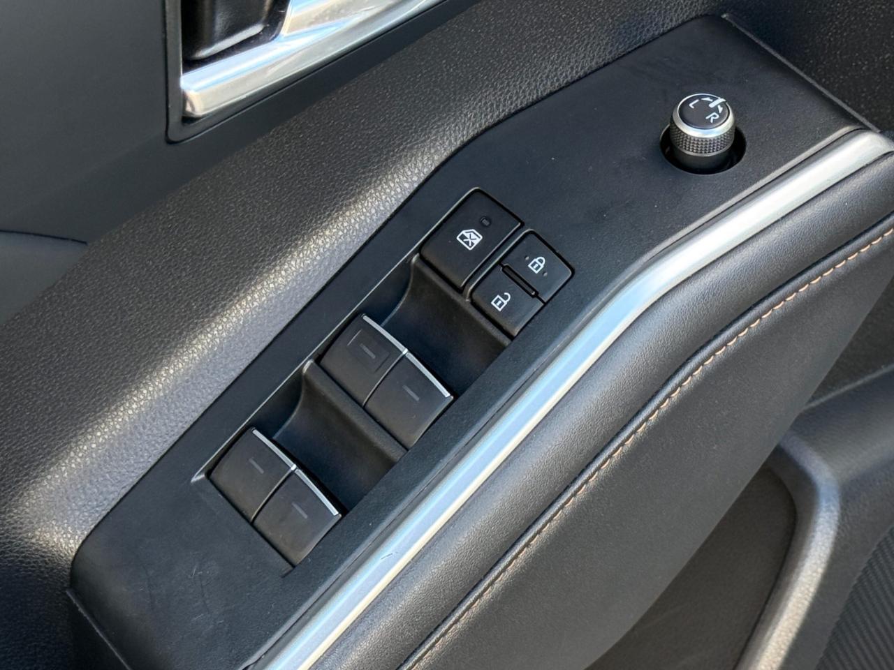 2022 Toyota Highlander Hybrid XLE   AWD   HYBRID   BRONZE EDITION   NO ACCIDENT Photo