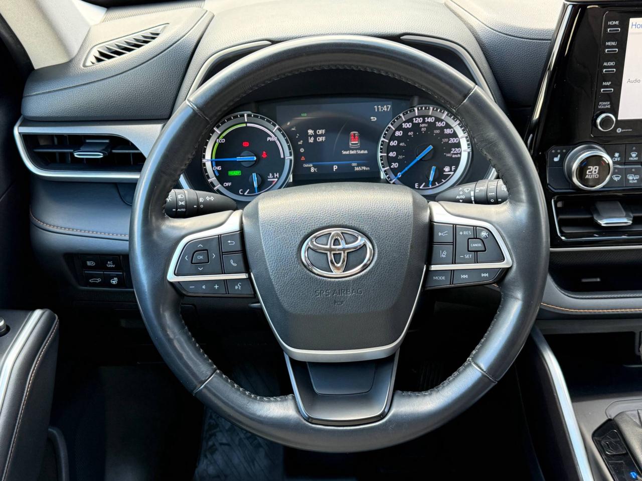 2022 Toyota Highlander Hybrid XLE   AWD   HYBRID   BRONZE EDITION   NO ACCIDENT Photo