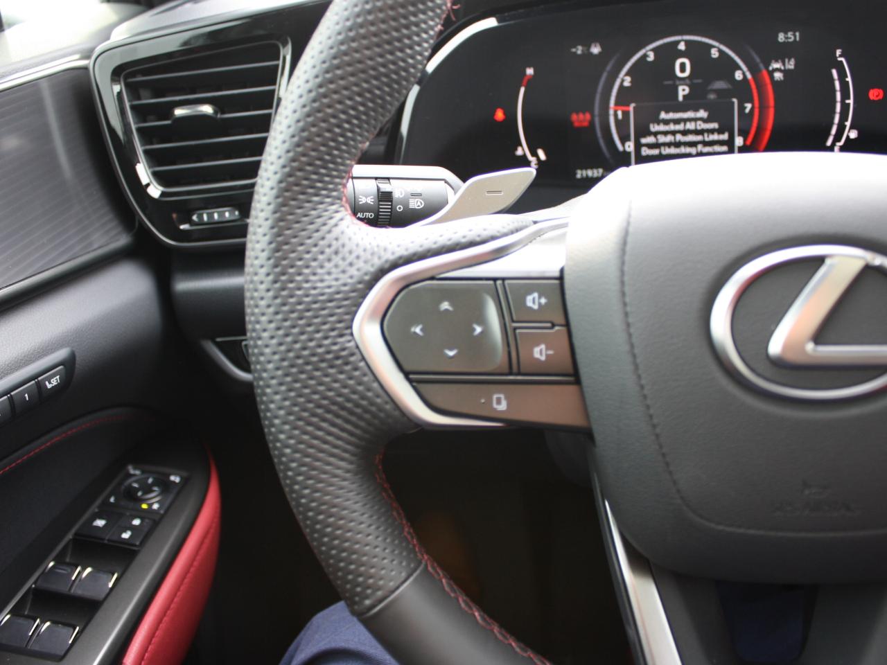 2023 Lexus NX NX 350 F-Sport AWD / Leather / Nav / Premium Audio Photo