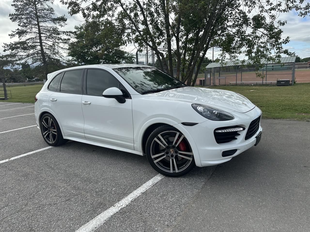 2013 Porsche Cayenne GTS NAVI  NO ACCIDENTS WARRANTY FINANCING Photo