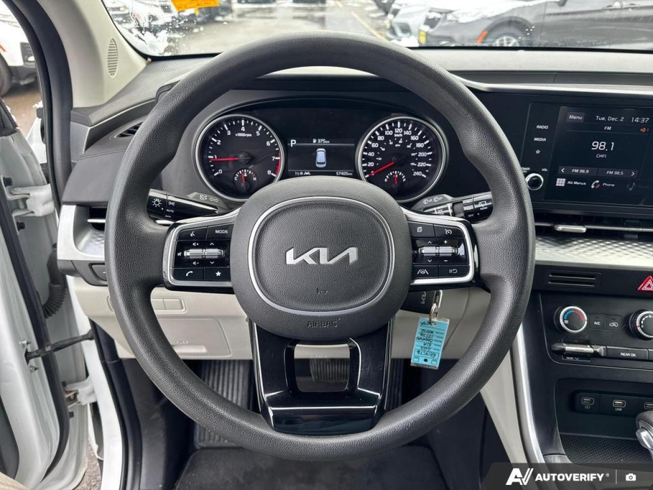 2022 Kia Carnival LX BACKUP CAM   BLUETOOTH   KEYLESS ENTRY   LANE A Photo