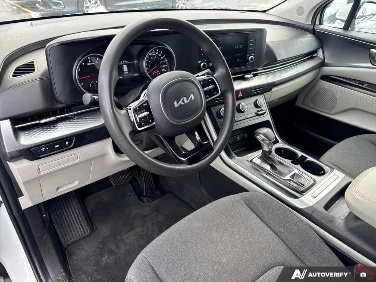 2022 Kia Carnival LX BACKUP CAM   BLUETOOTH   KEYLESS ENTRY   LANE A Photo