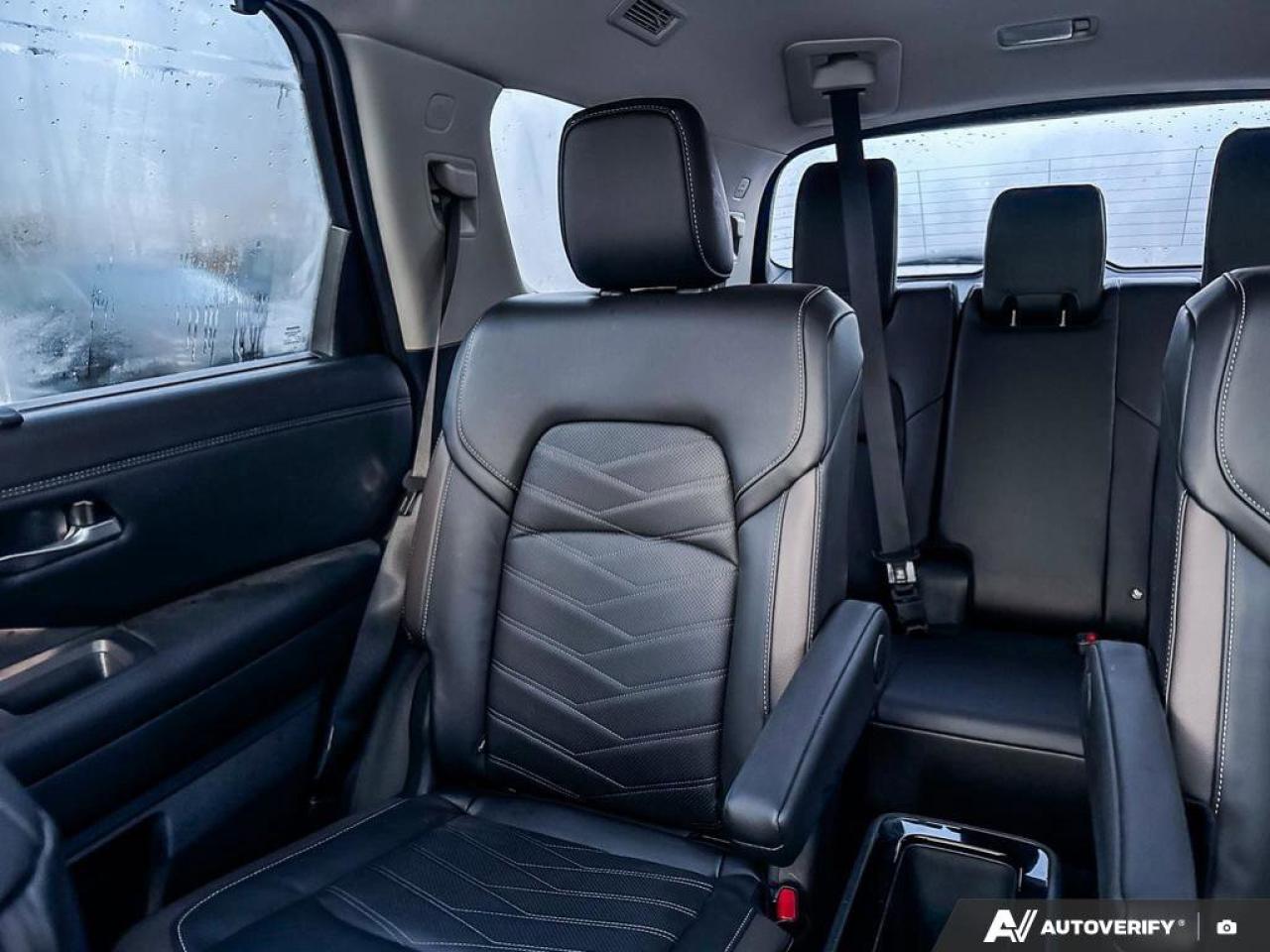 2024 Nissan Pathfinder Platinum Photo