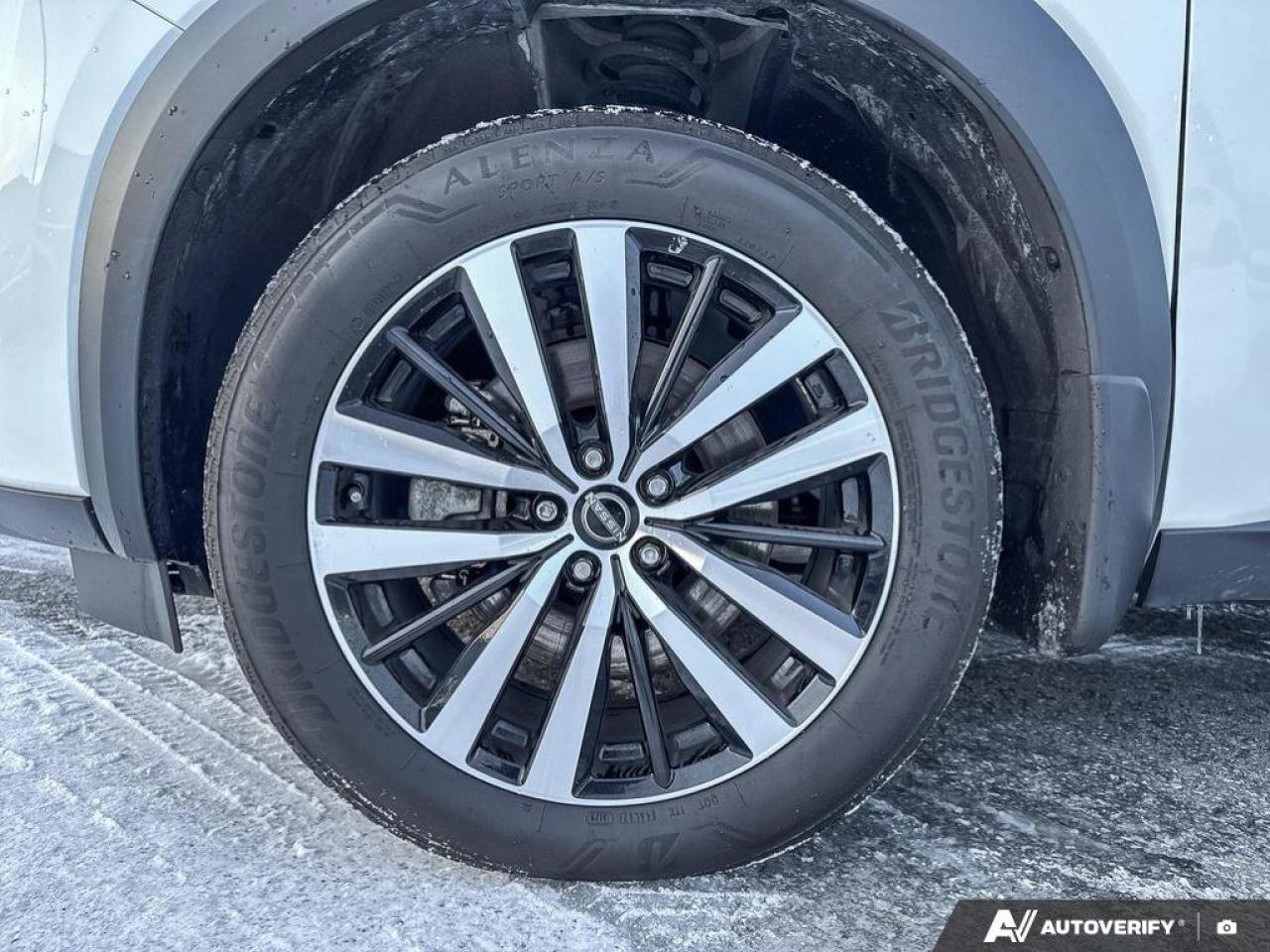 2024 Nissan Pathfinder Platinum Photo