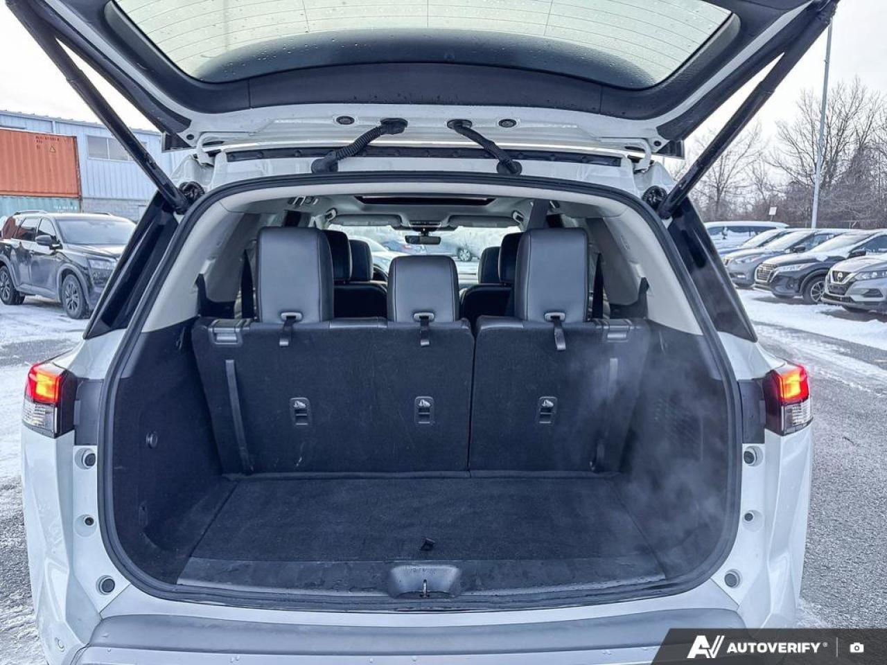 2024 Nissan Pathfinder Platinum Photo