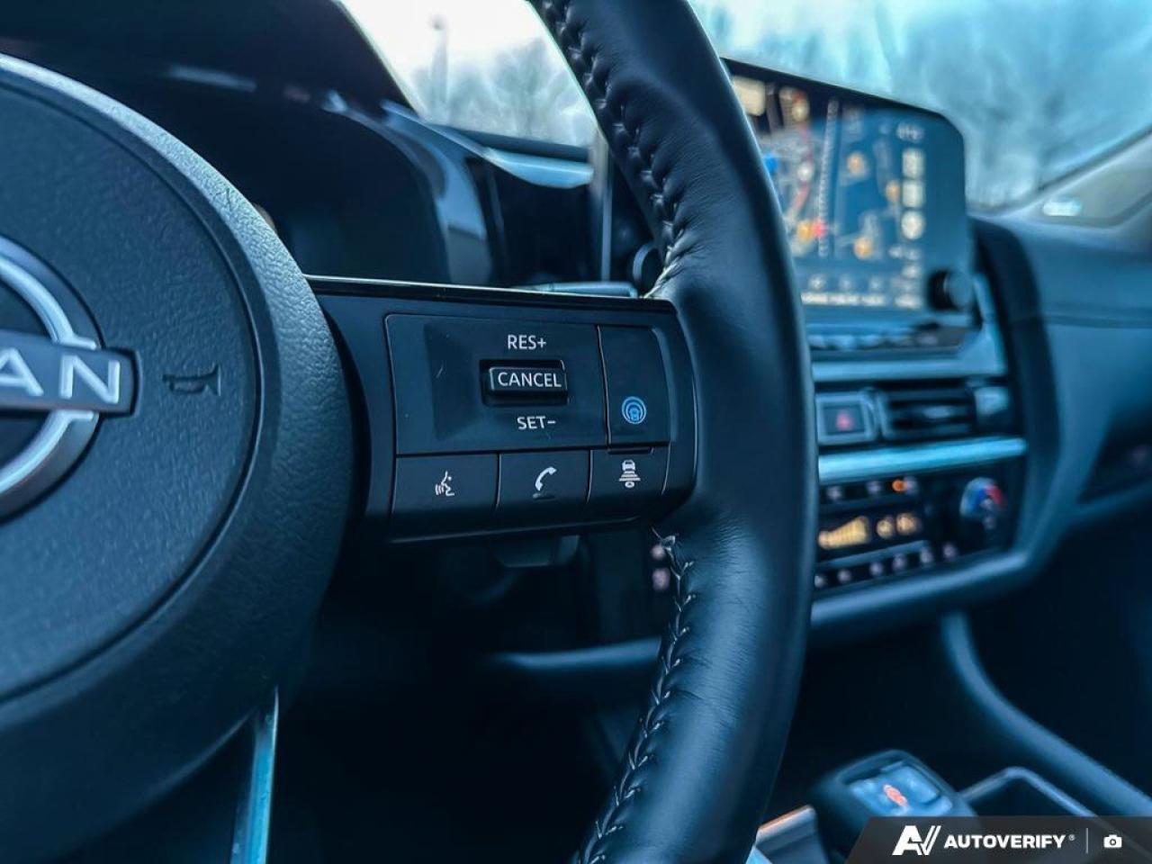 2024 Nissan Pathfinder Platinum Photo