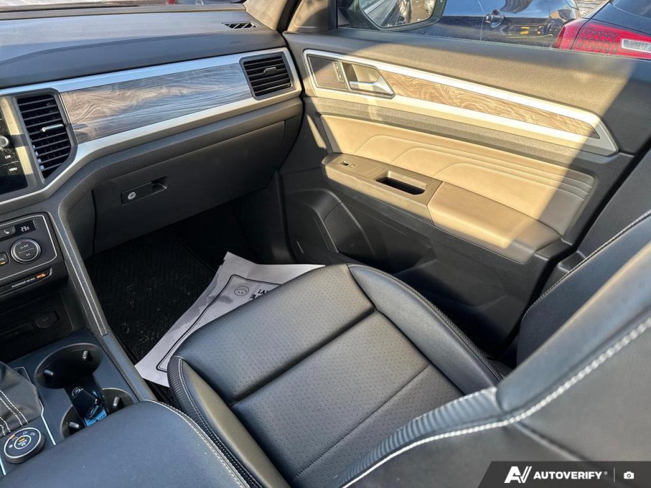 2022 Volkswagen Atlas Cross Sport 3.6 FSI Comfortline BACKUP CAM   BLUETOOTH   HTD S Photo