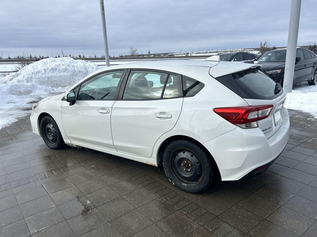 2017 Subaru Impreza 5Dr Touring CVT   As-Is   2 sets of wheels Photo