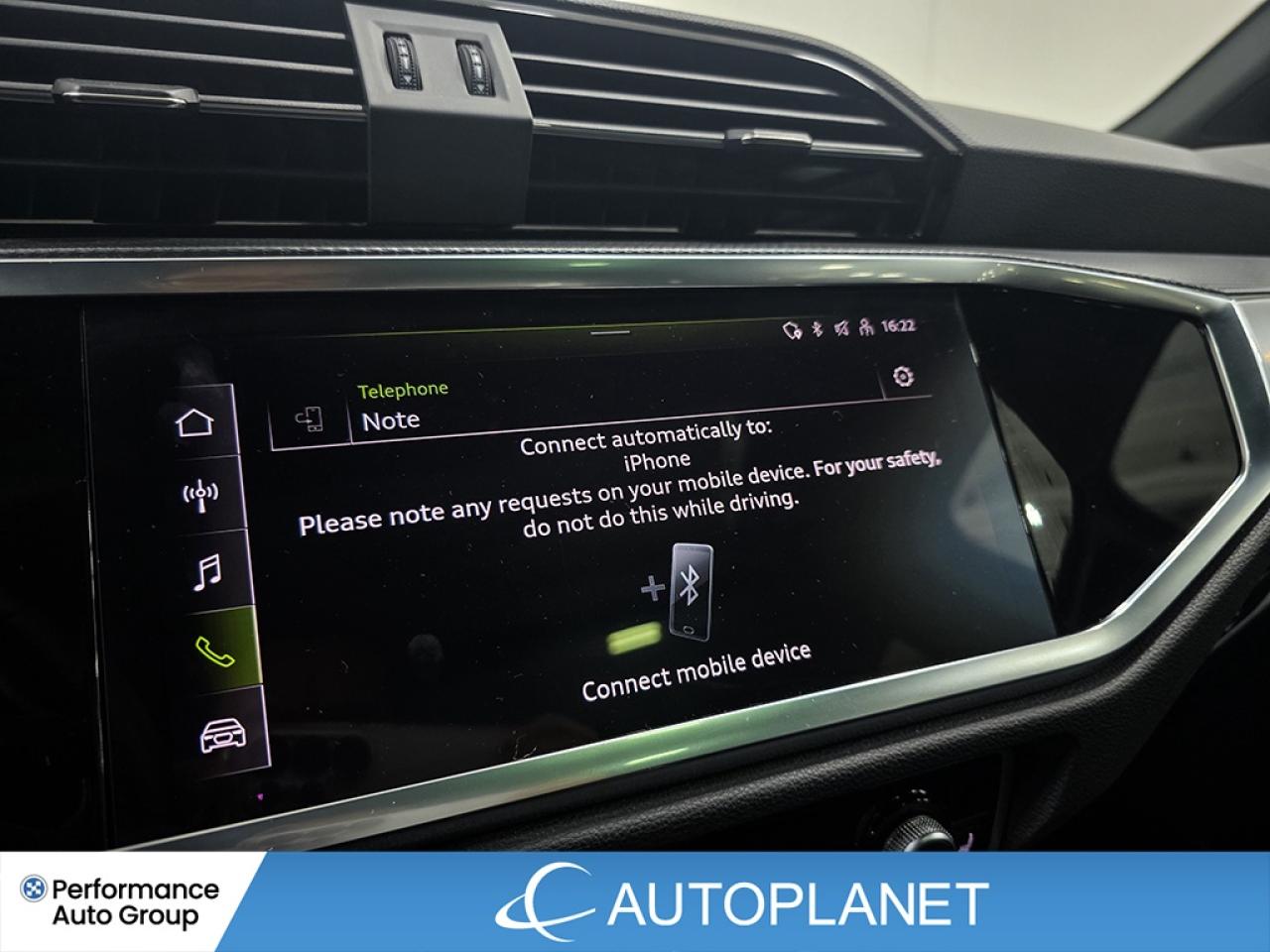 2024 Audi Q3 45 Progressiv Quattro, S-Line, Heated Seats! Photo