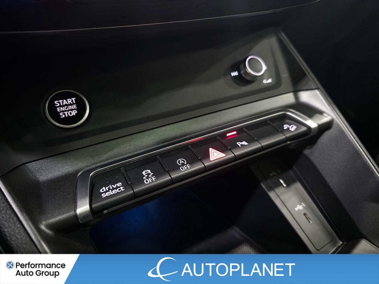 2024 Audi Q3 45 Progressiv Quattro, S-Line, Heated Seats! Photo