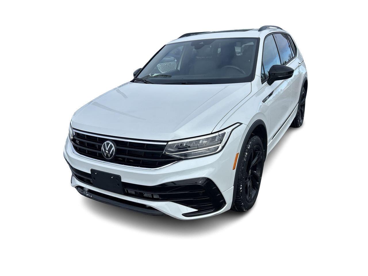 2024 Volkswagen Tiguan Comfortline R-Line Black   One Owner Accident-Free Photo