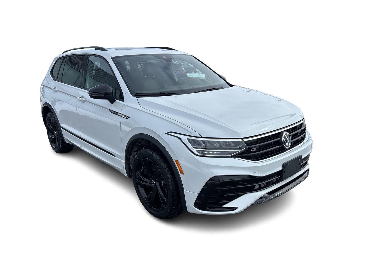 2024 Volkswagen Tiguan Comfortline R-Line Black   One Owner Accident-Free Photo