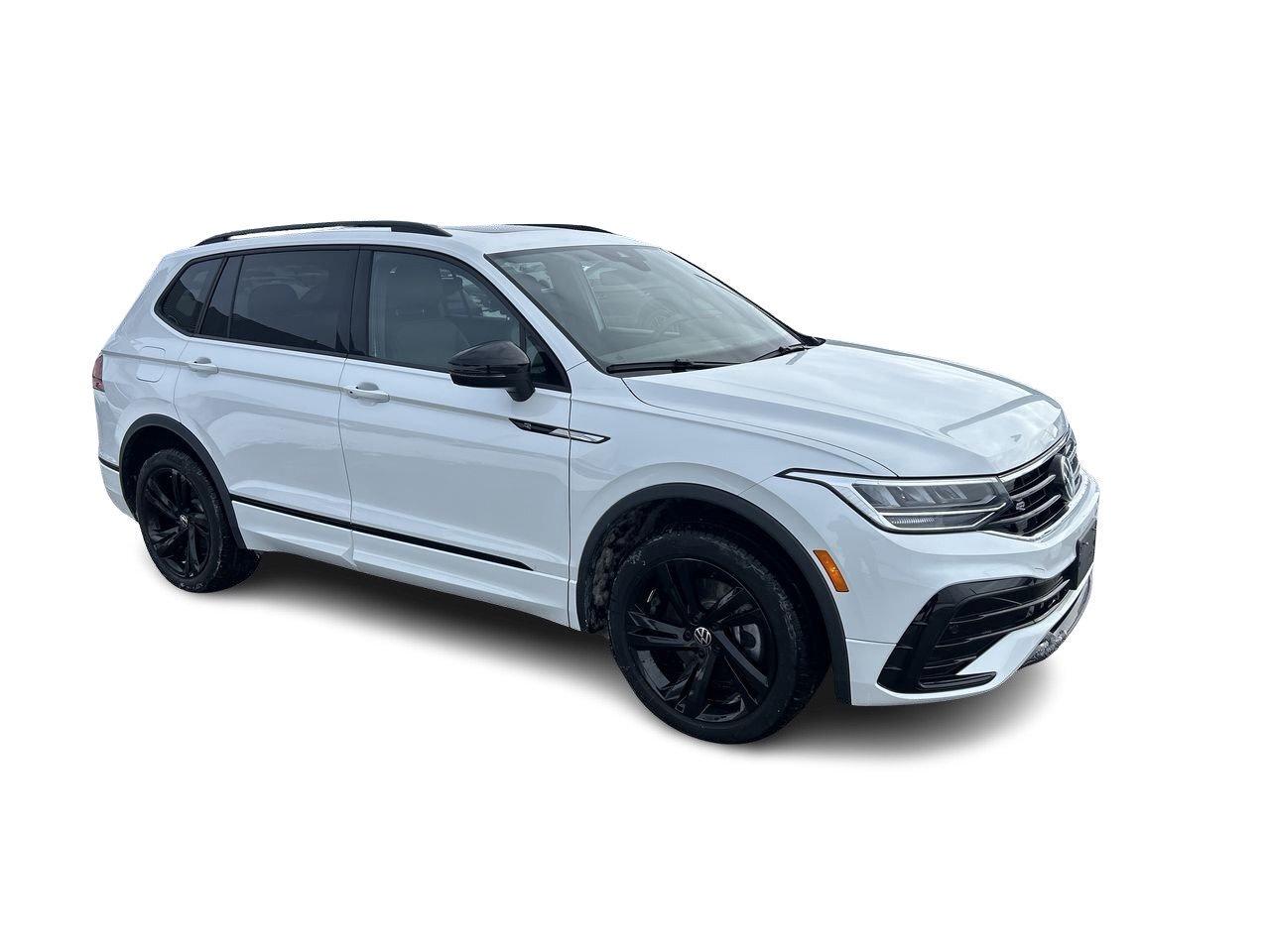 2024 Volkswagen Tiguan Comfortline R-Line Black   One Owner Accident-Free Photo