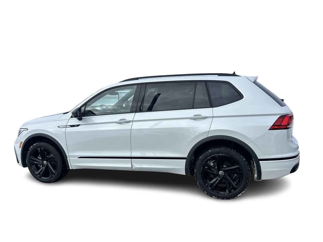 2024 Volkswagen Tiguan Comfortline R-Line Black   One Owner Accident-Free Photo