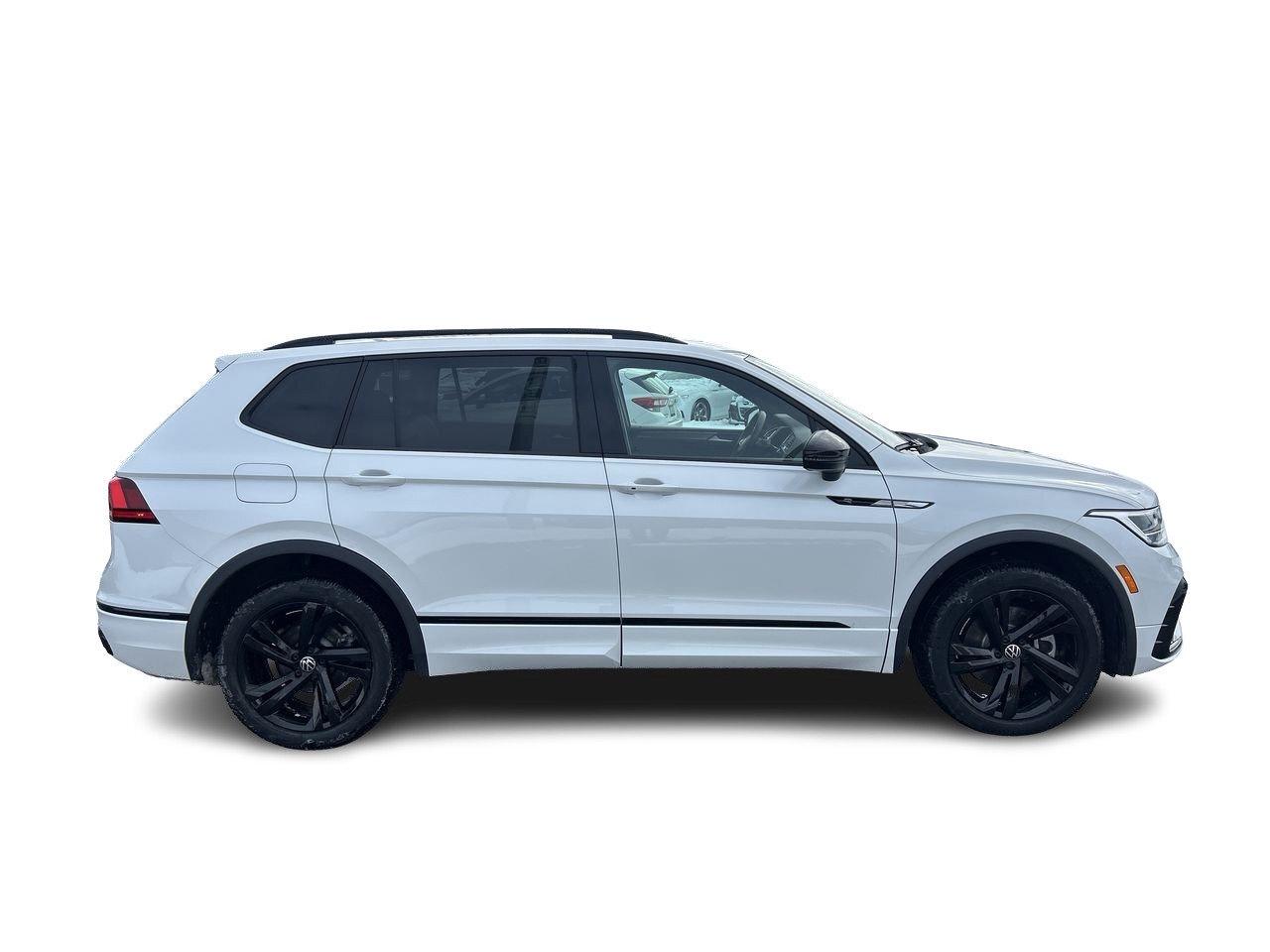 2024 Volkswagen Tiguan Comfortline R-Line Black   One Owner Accident-Free Photo