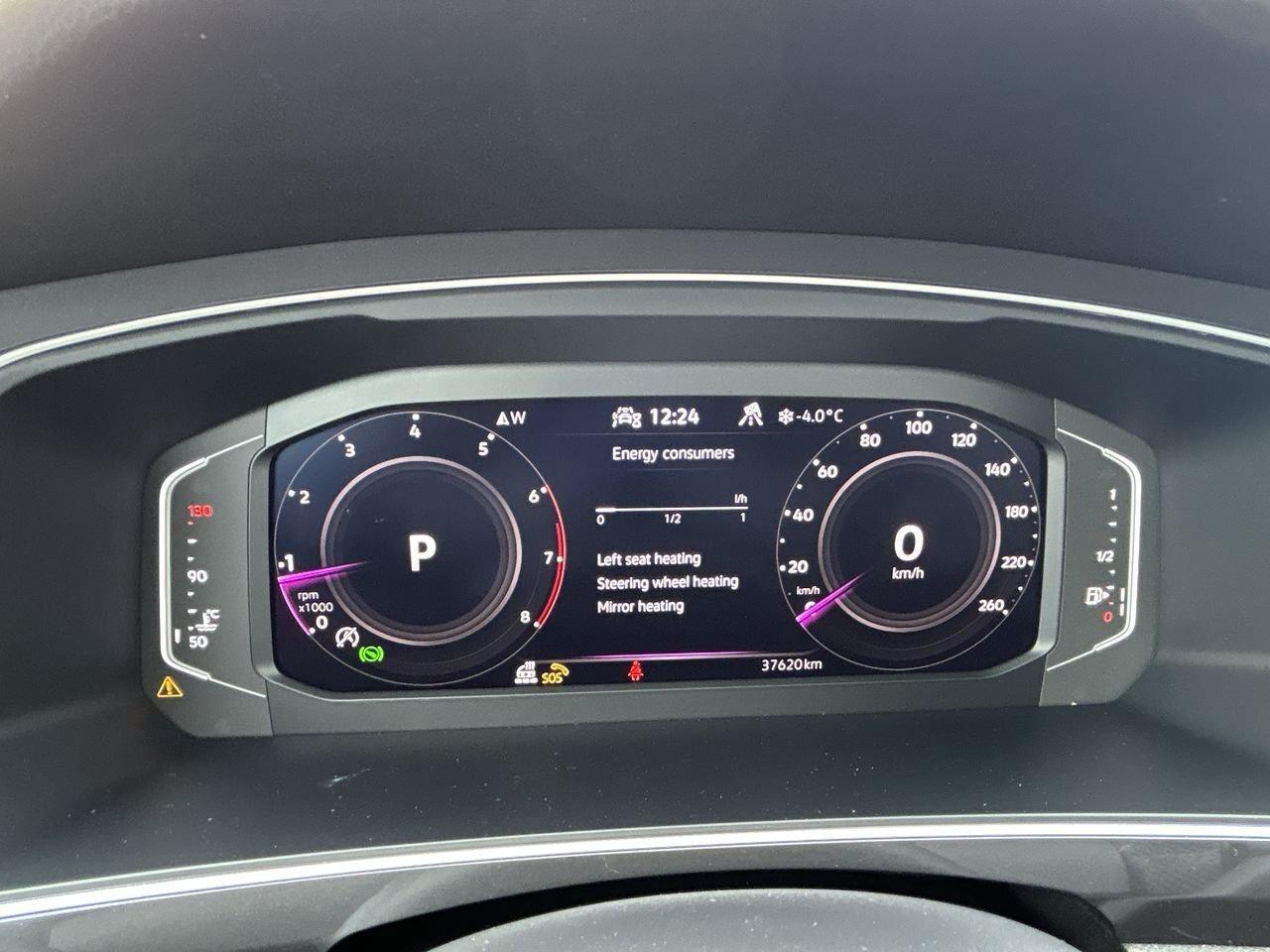 2024 Volkswagen Tiguan Comfortline R-Line Black   One Owner Accident-Free Photo