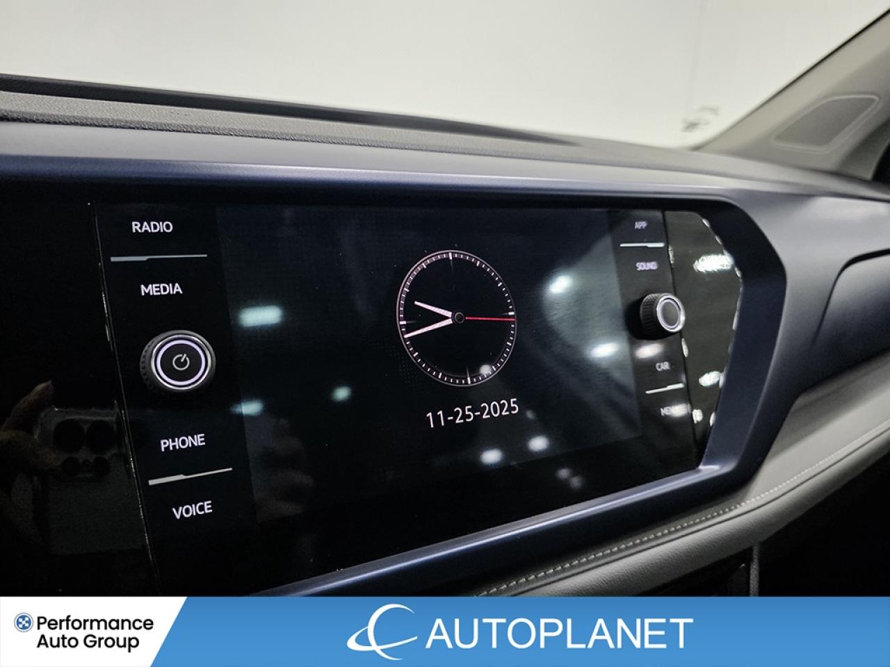 2024 Volkswagen Taos Comfortline - FINANCE @$78/WK OR LEASE @$93/WK Photo