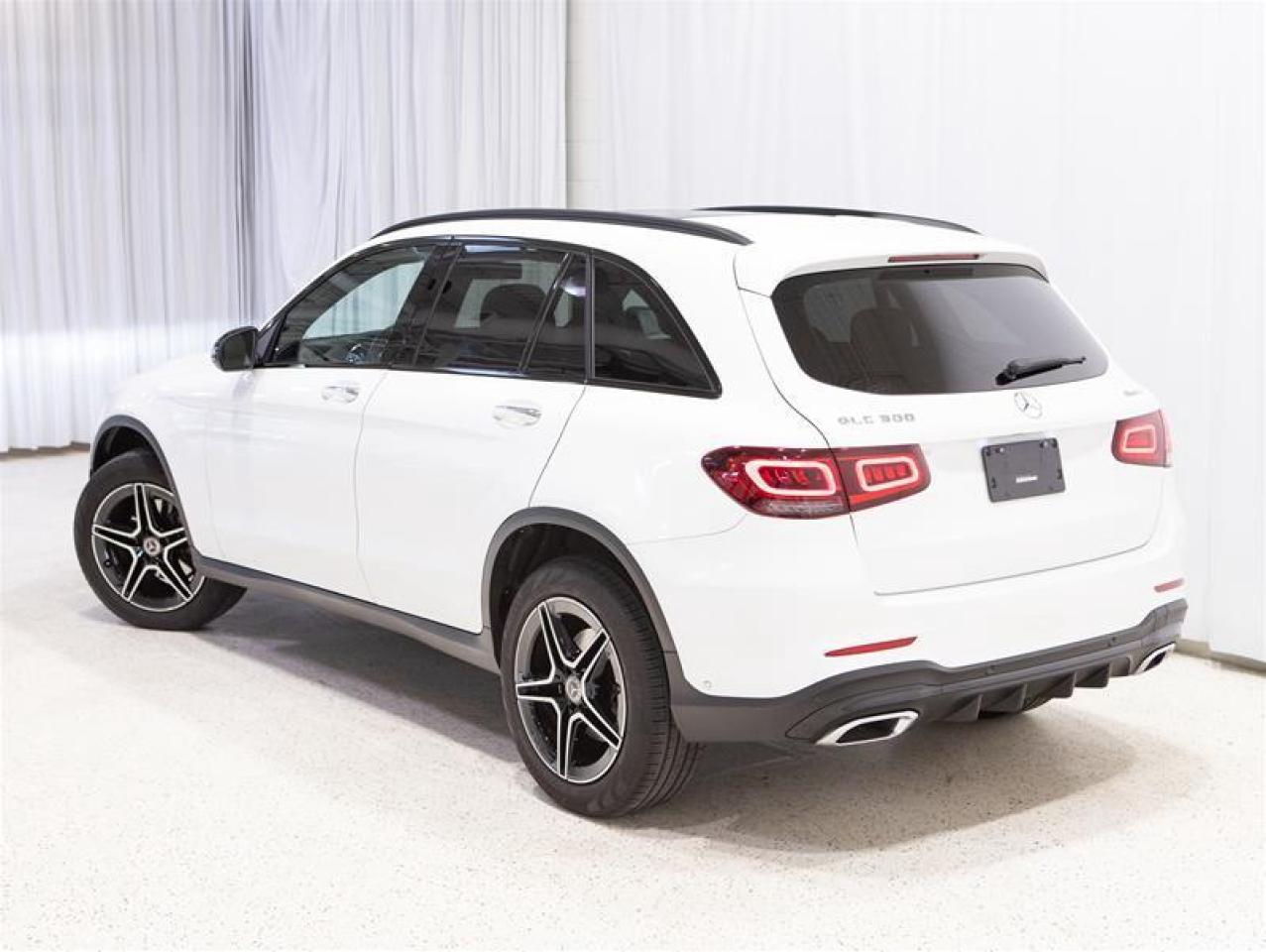 2022 Mercedes-Benz GLC300 4MATIC SUV Photo3