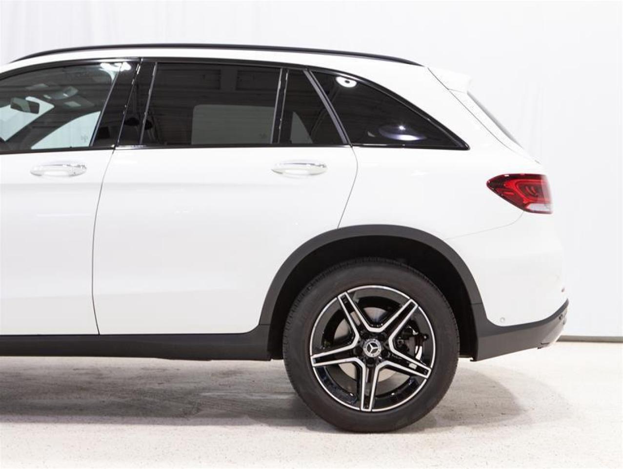 2022 Mercedes-Benz GLC300 4MATIC SUV Photo