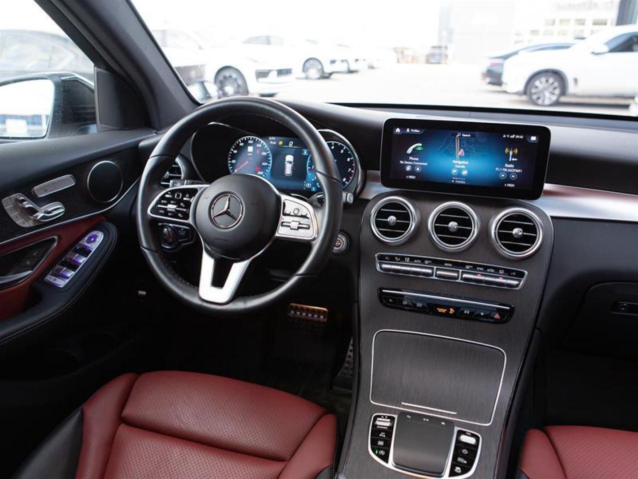 2022 Mercedes-Benz GLC300 4MATIC SUV Photo