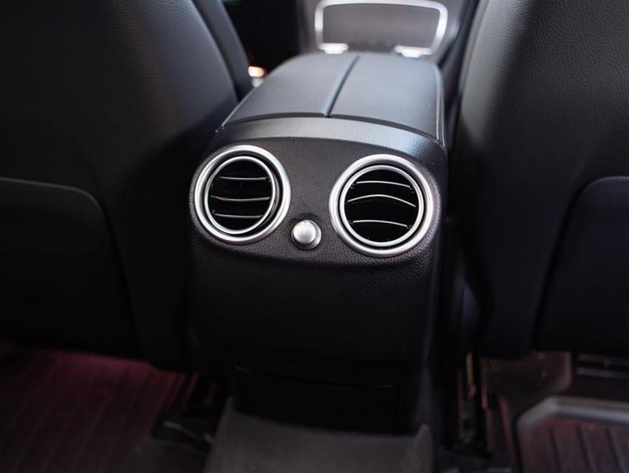 2022 Mercedes-Benz GLC300 4MATIC SUV Photo