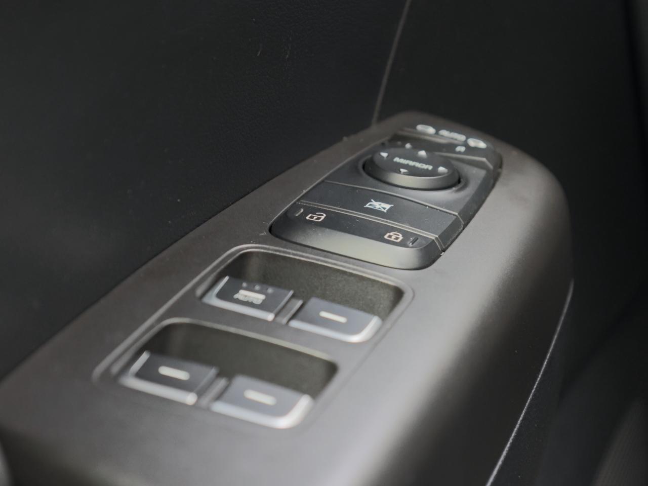 2022 Kia Sportage EX S AWD   Pano Roof   Push Start   Htd Steering Photo