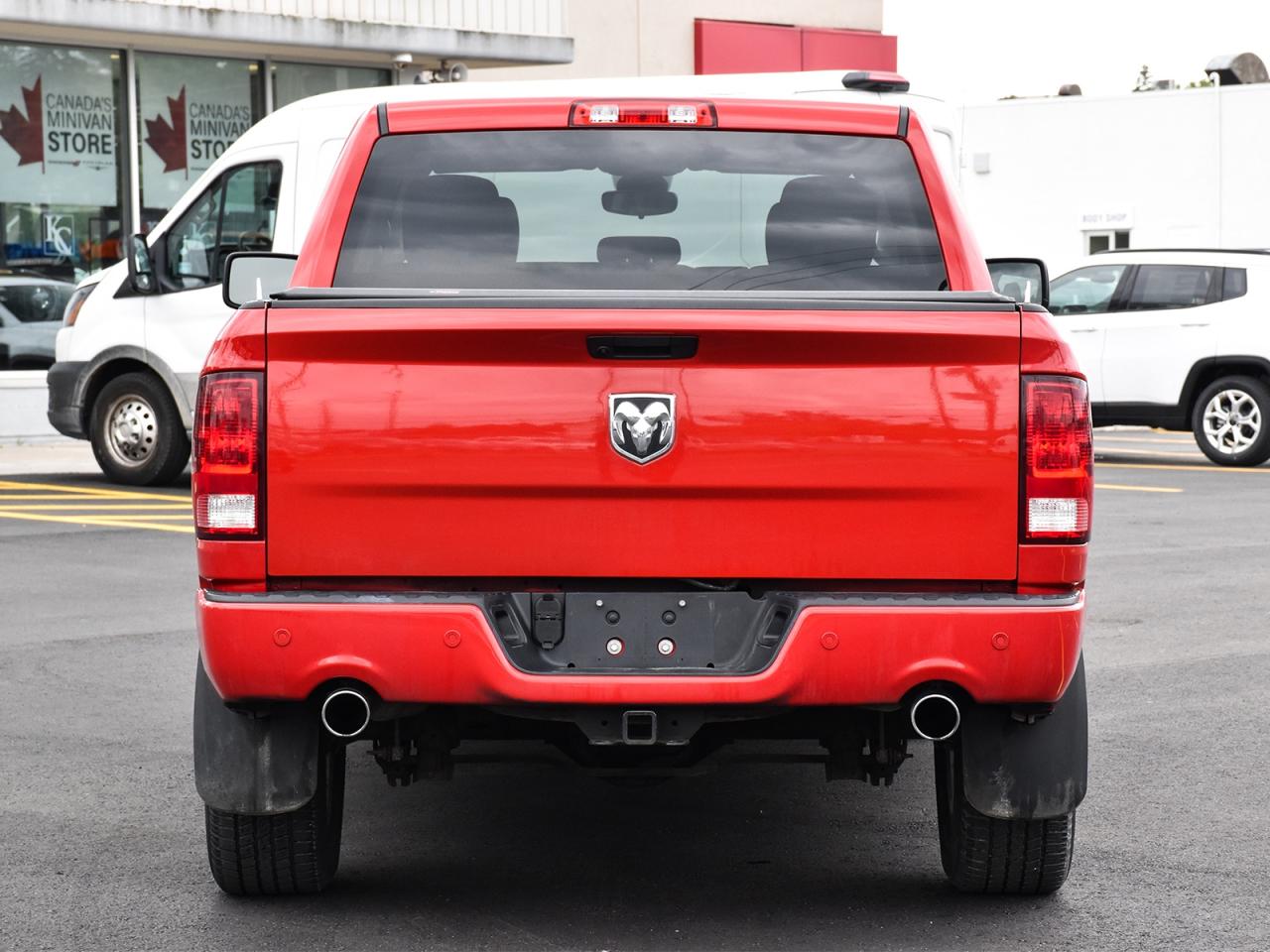 2022 RAM 1500 Classic EXPRESS Photo