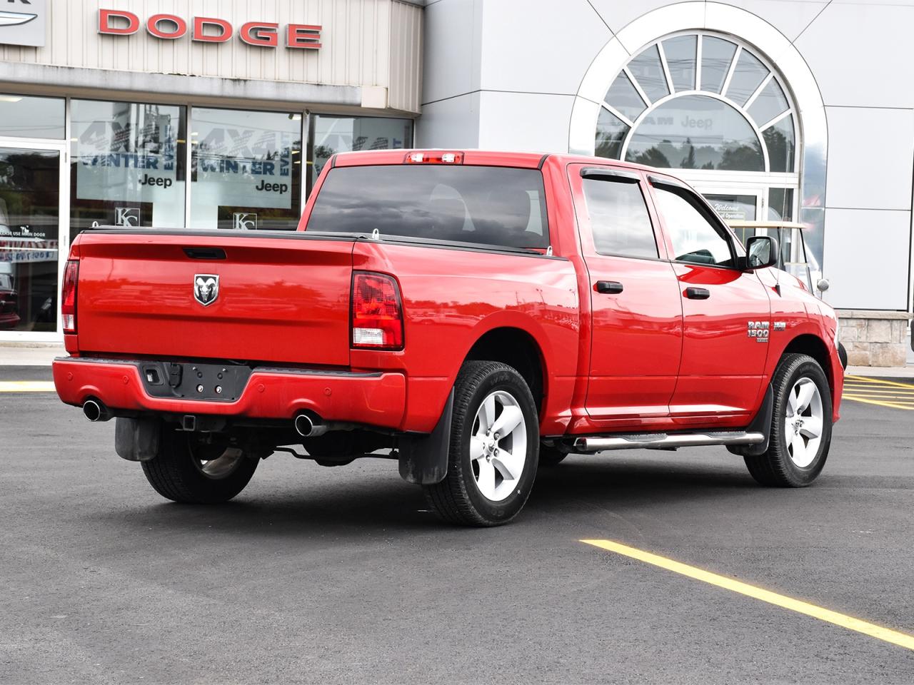 2022 RAM 1500 Classic EXPRESS Photo