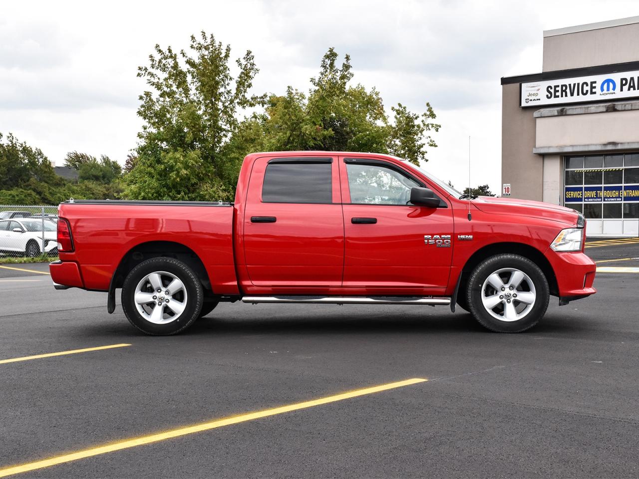 2022 RAM 1500 Classic EXPRESS Photo