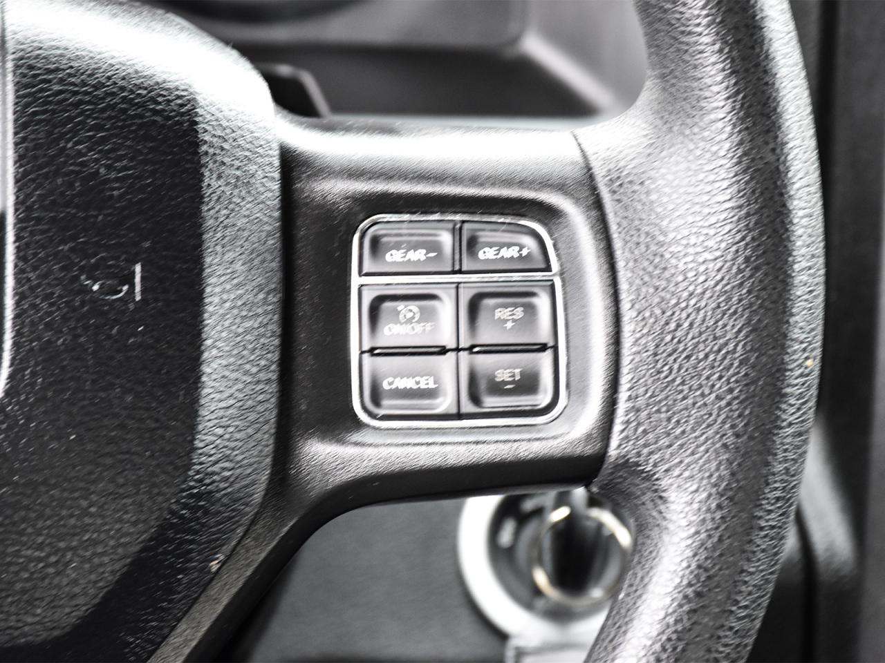 2022 RAM 1500 Classic EXPRESS Photo