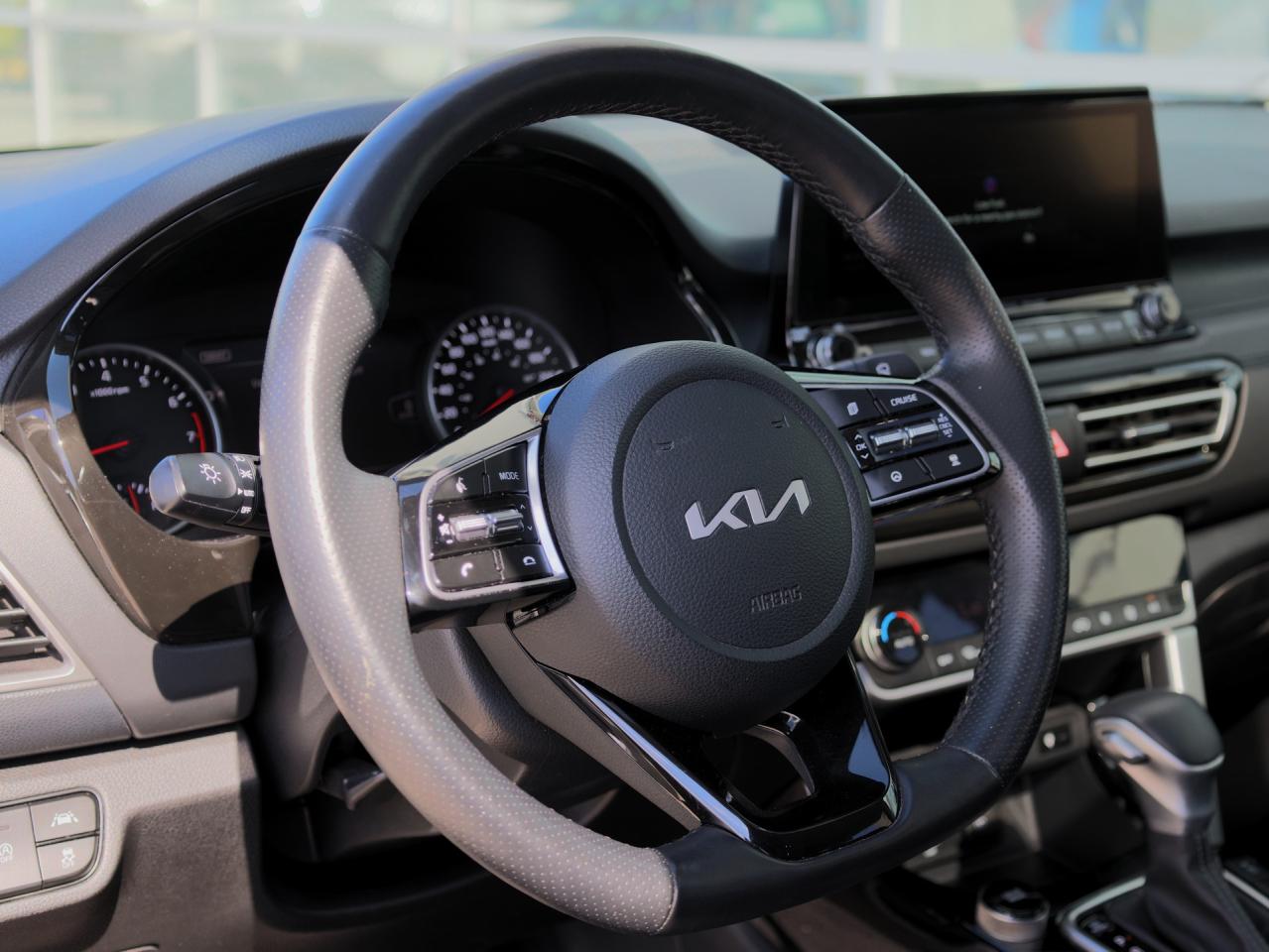 2023 Kia Seltos SX AWD   HUD   Premium Sound   Navigation Photo