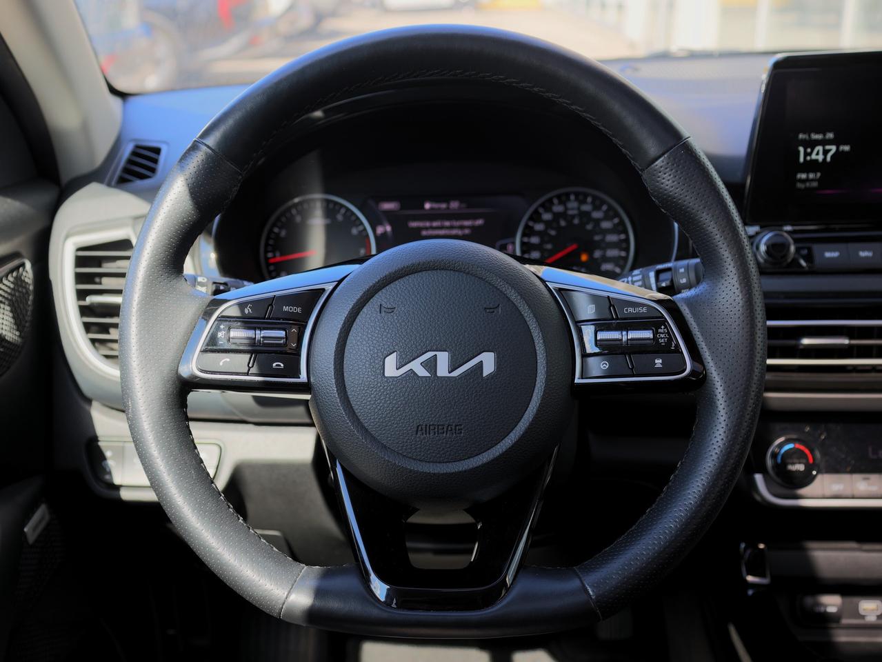 2023 Kia Seltos SX AWD   HUD   Premium Sound   Navigation Photo